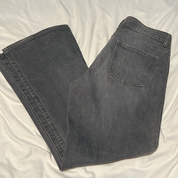 Signature Grey Jean - Picture 2 of 4